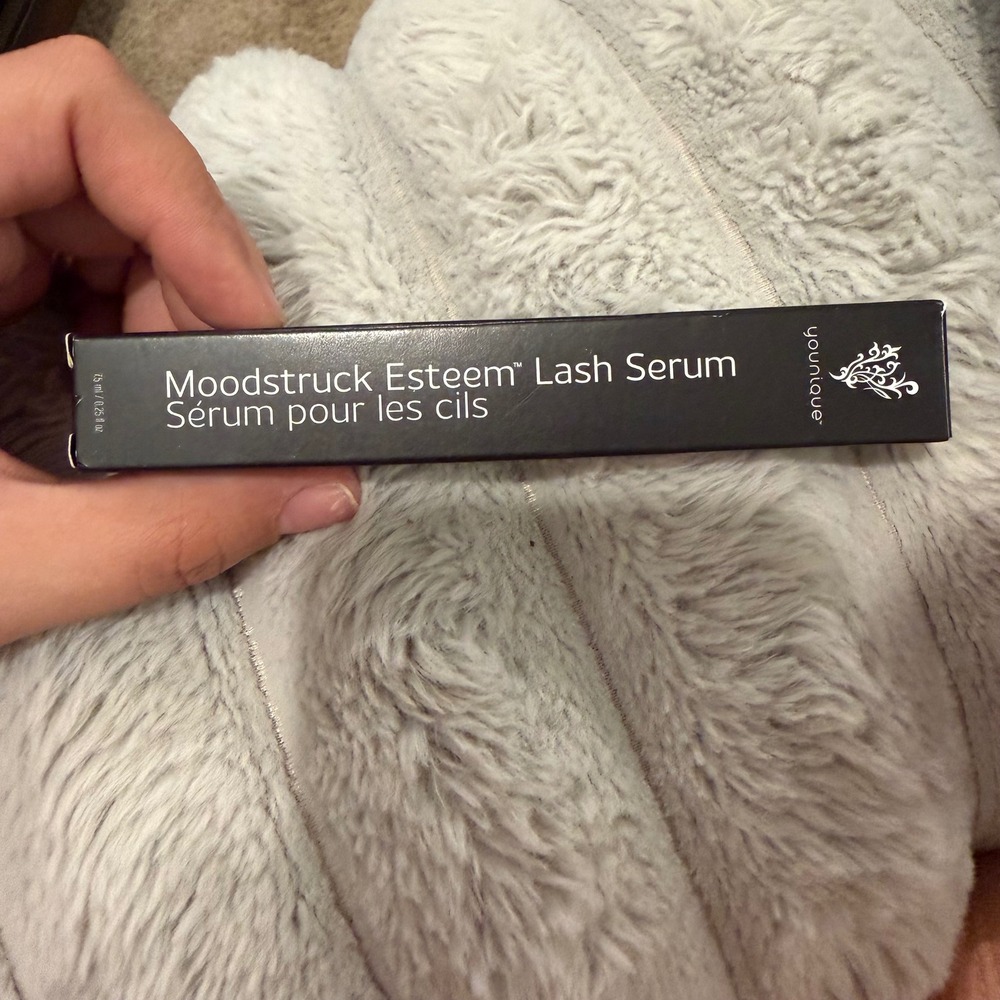 Younique Moodstruck Esteem Lash Serum 7.5ml 0.25 fl oz New Sealed US-11103-01